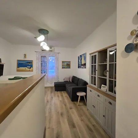 Adela Apartamento